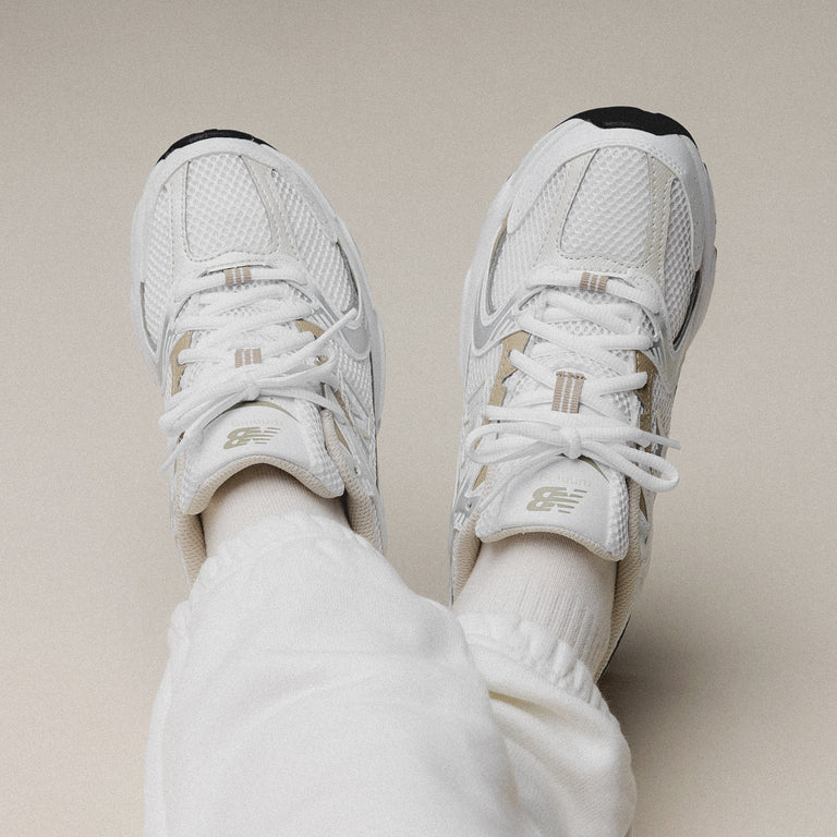 New Balance MR530RD onfeet