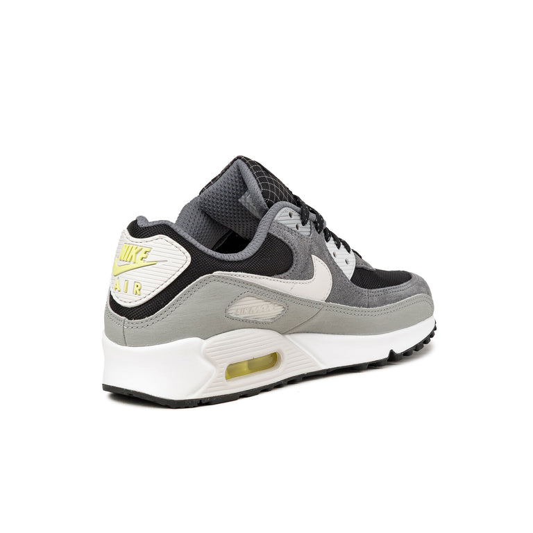 Nike Air Max 90 - 42 / Black / Platinum Tint / Light Smoke Grey - 5
