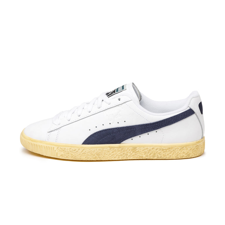 Puma clyde navy deals