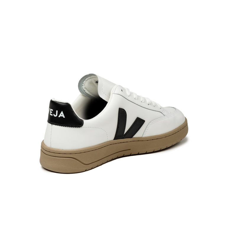 Veja V-12 Leather