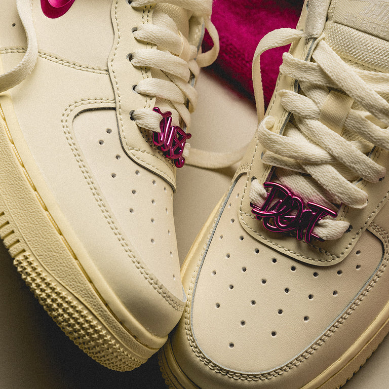 Nike Wmns Air Force 1 '07 onfeet
