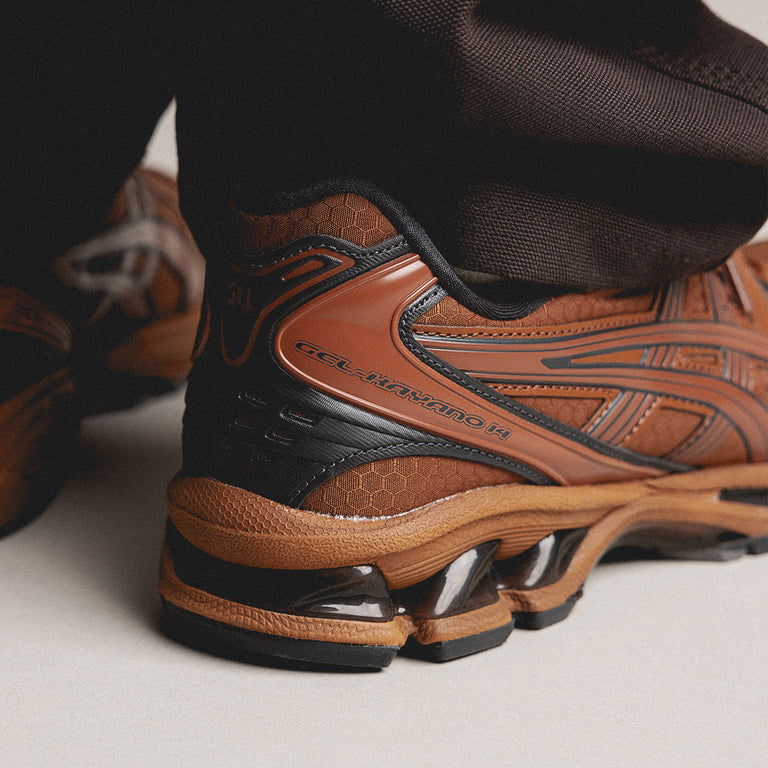 Asics GEL-Kayano 14 *Earthenware* onfeet