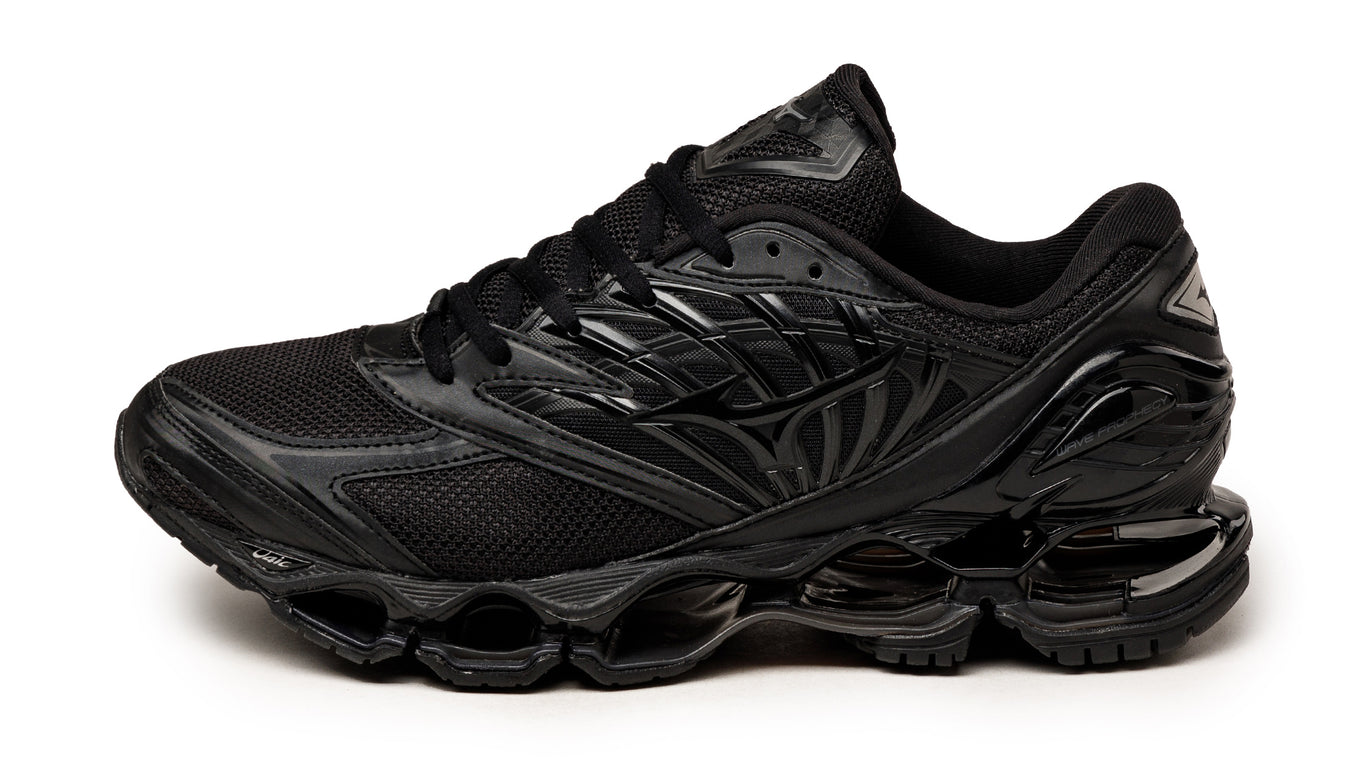 Mizuno all black sales