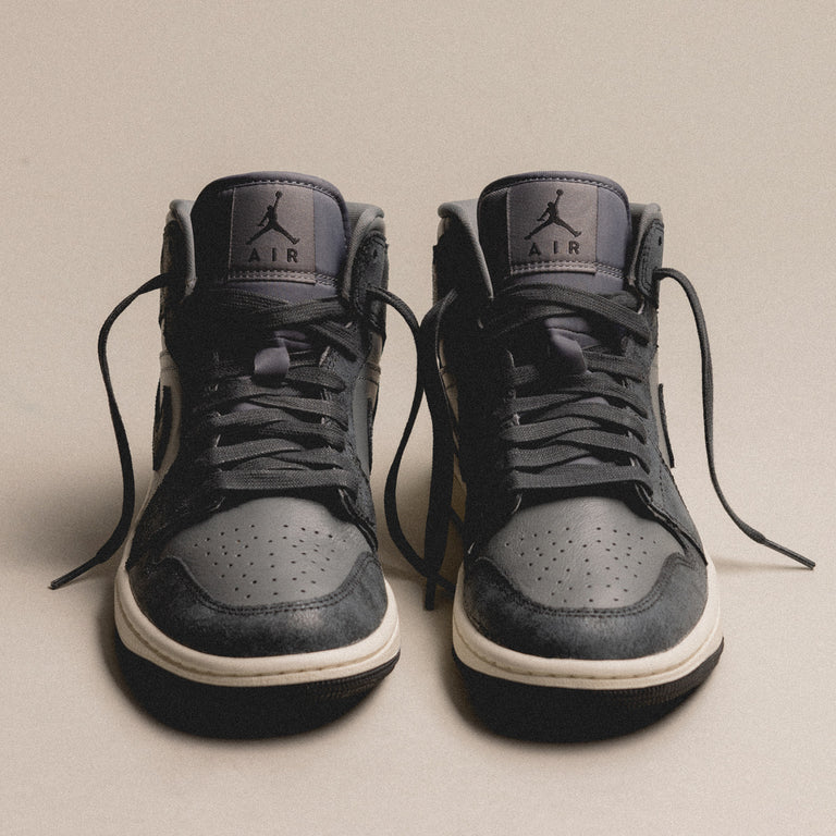 Air jordan 1 mid se black grey top
