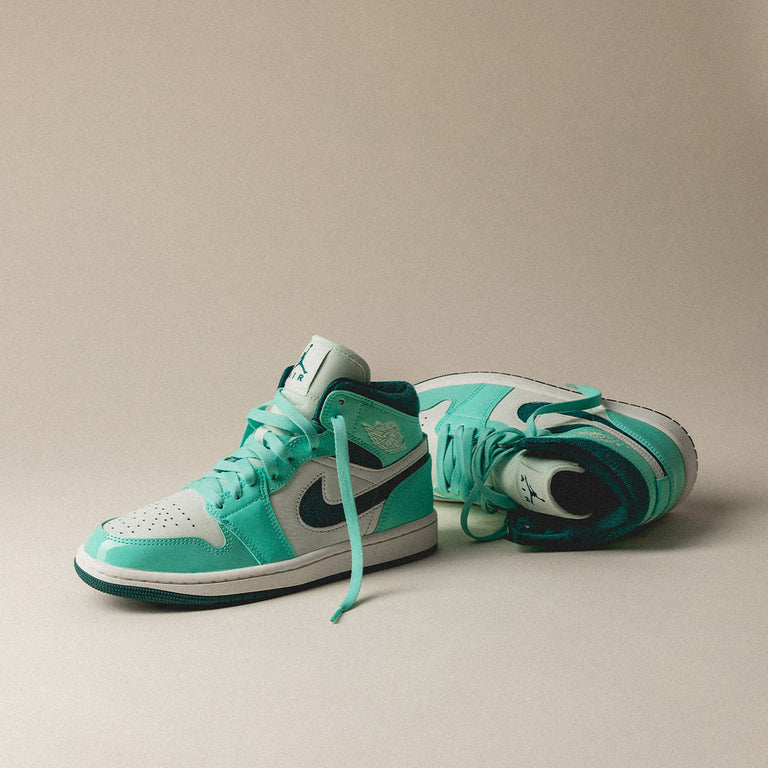 Nike Wmns Air Jordan 1 Mid SE sneakers dispo en ligne maintenant