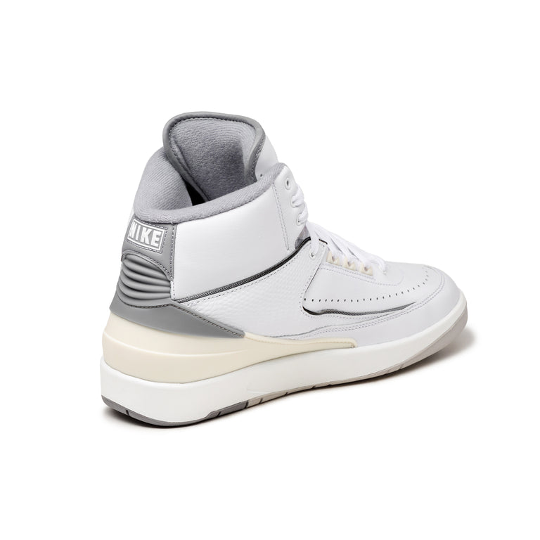 Nike Air Jordan 2 Retro *Cement Grey* onfeet