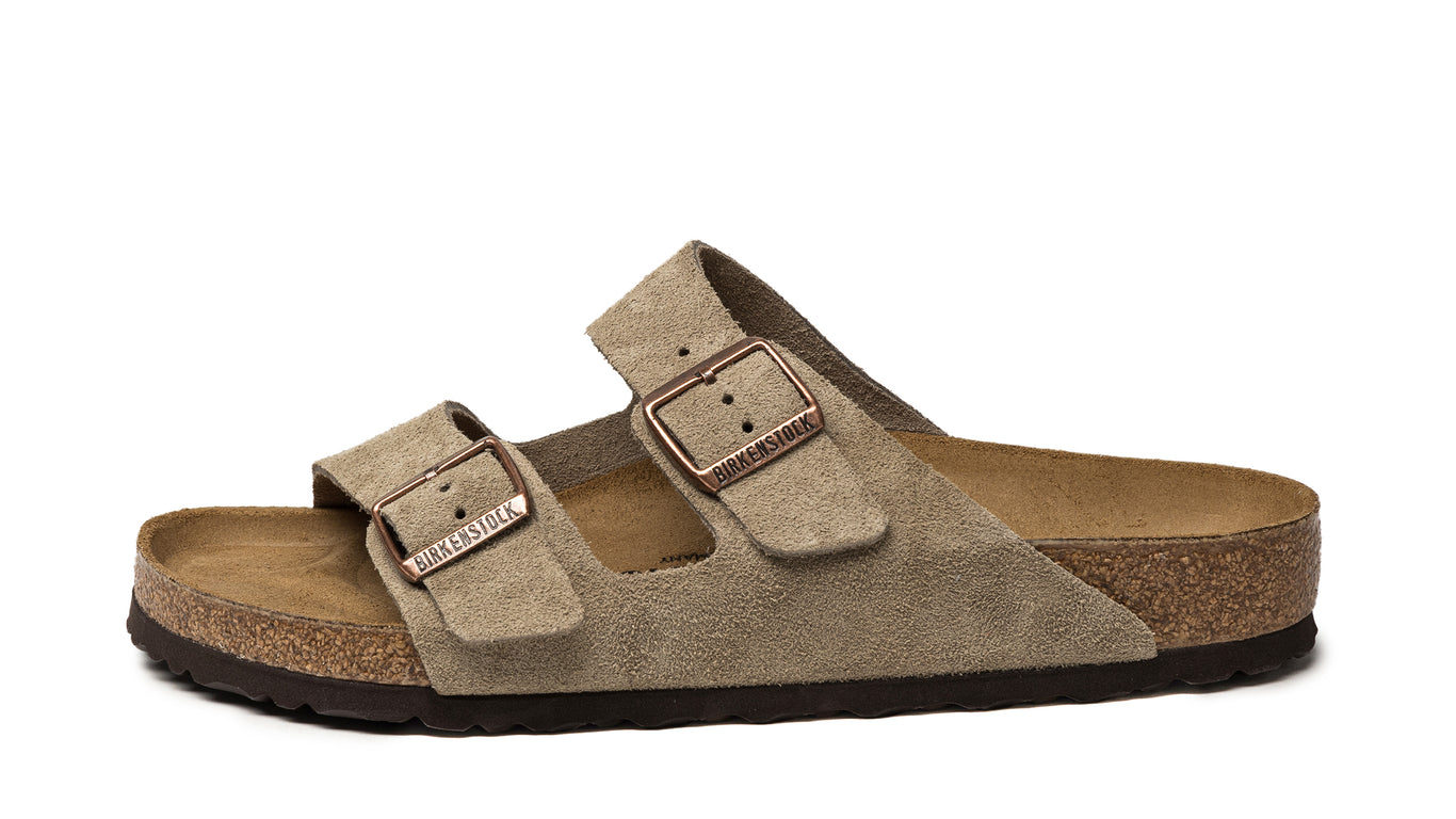 【送料関税込み】BIRKENSTOCK SS25 ARIZONA (1021704 TAUPE) Klapki Birkenstock Arizona 1021704 S Brązowy | eobuwie.com.pl
