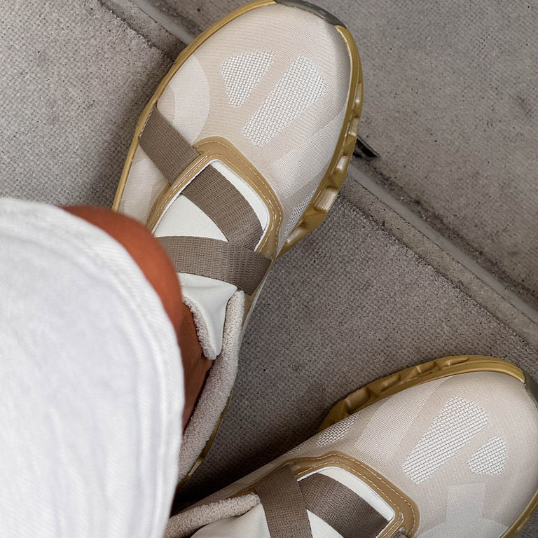 On x FKA twigs Cloudmonster 3 Mule W onfeet