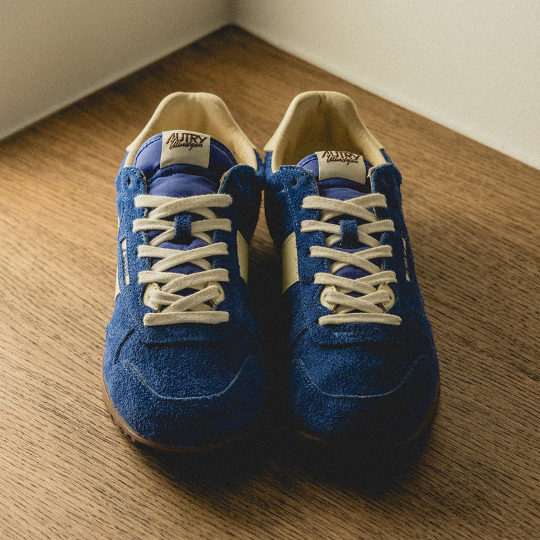 Autry Windspin *Suede / Leather* onfeet