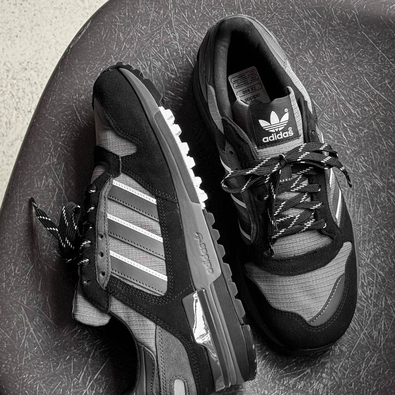 Adidas ZX 600 onfeet