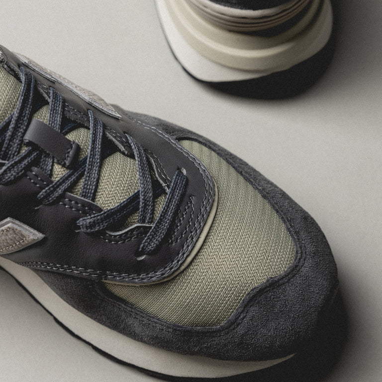 New Balance U574LGGD onfeet