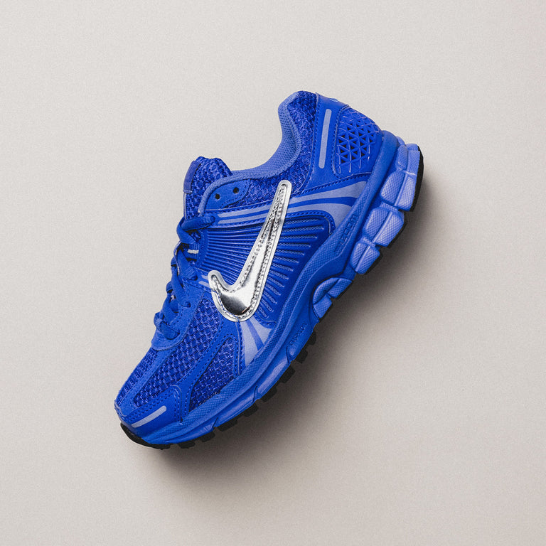Nike Wmns Zoom Vomero 5 onfeet