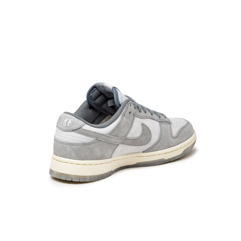 Nike Wmns Dunk Low