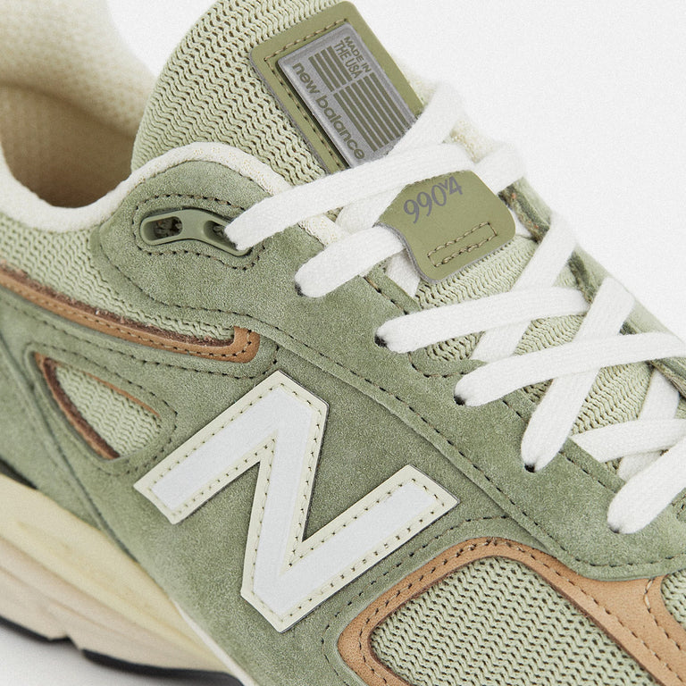 New Balance U990GT4 *Made in USA* onfeet