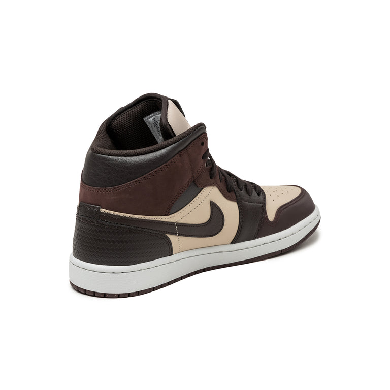 Nike Air Jordan 1 Mid SE