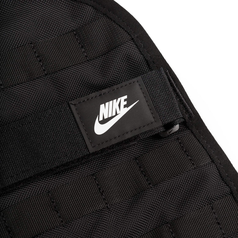 Nike earl 2.0 top