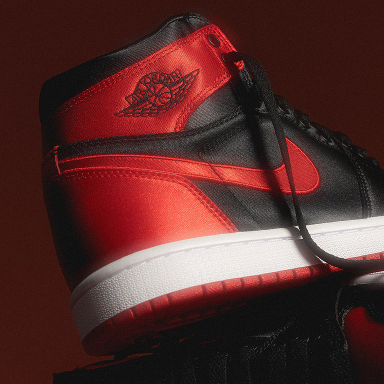 Nike Wmns Air Jordan 1 Retro High OG Satin Bred Sneaker jetzt online kaufen