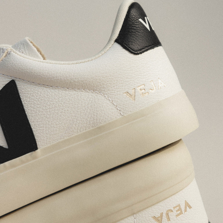 Veja Recife W Logo onfeet