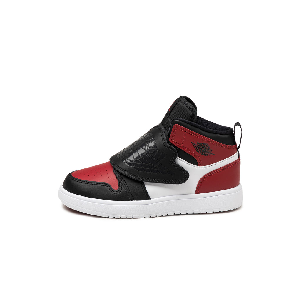 【新品未使用】NIKE SKY JORDAN 1 (PS) Nike Sky Jordan 1 PS Black Medium Olive White Kids Preschool