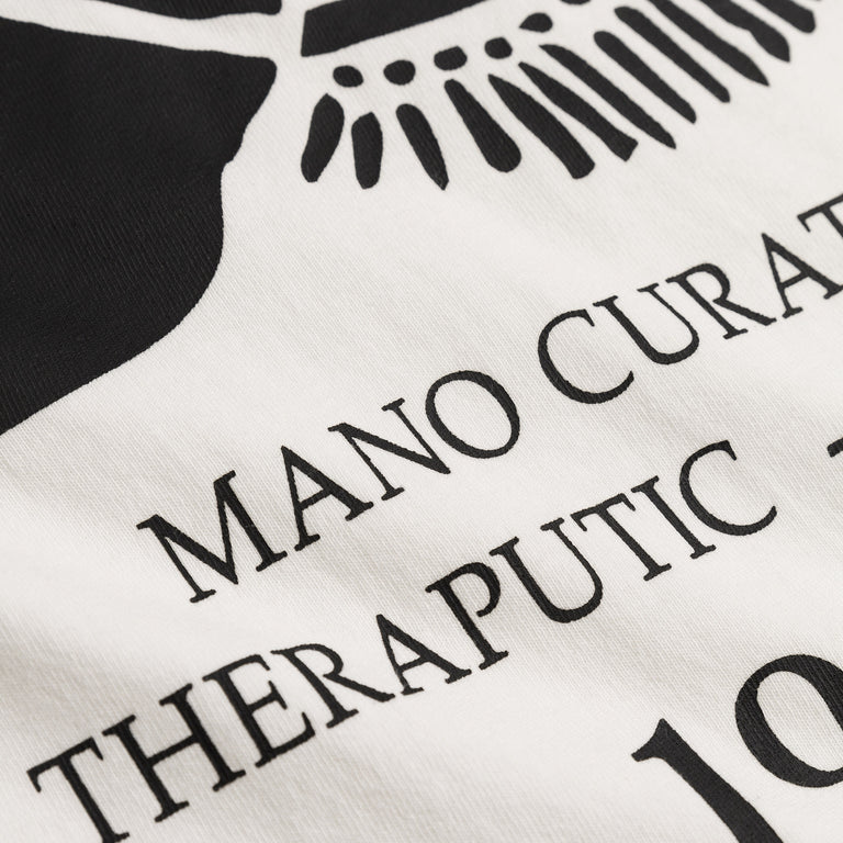Museum of Peace & Quiet Mano Curativa T-Shirt