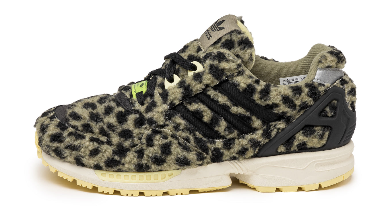 Adidas shoes shop yellow black leopard