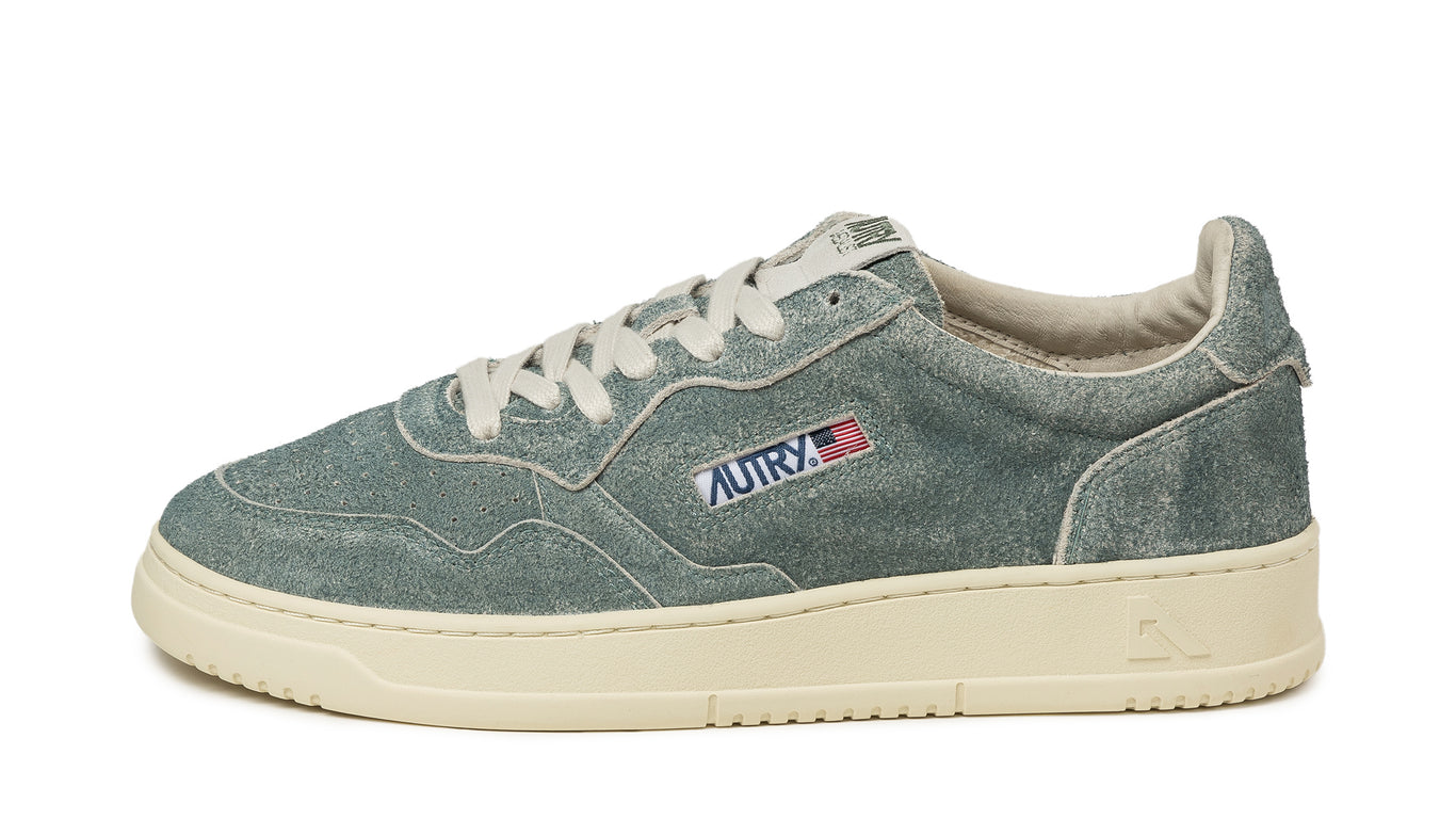 AUTRY AULMGS40 関税送料込 Autry Medalist *Suede* Sneaker » Buy online now!