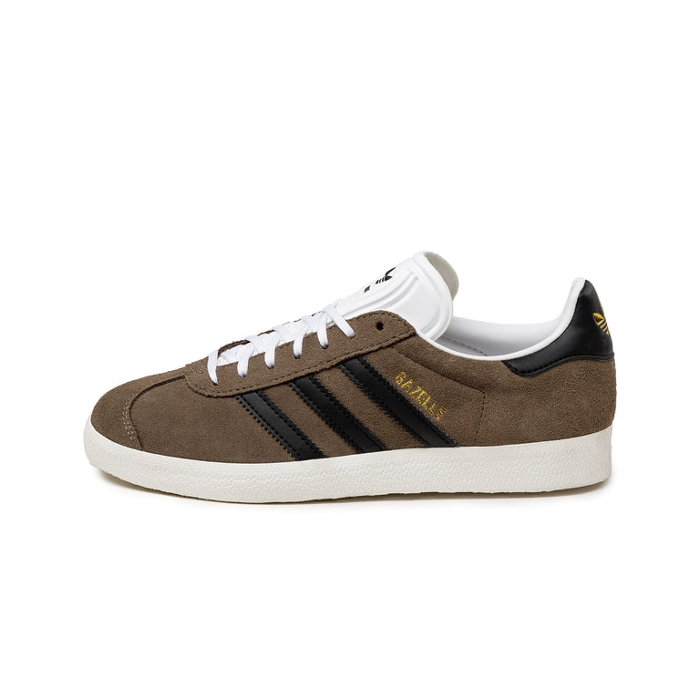 Adidas gazelle black hotsell and gold suede