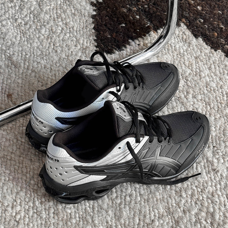Asics	GEL-Kinetic FR onfeet