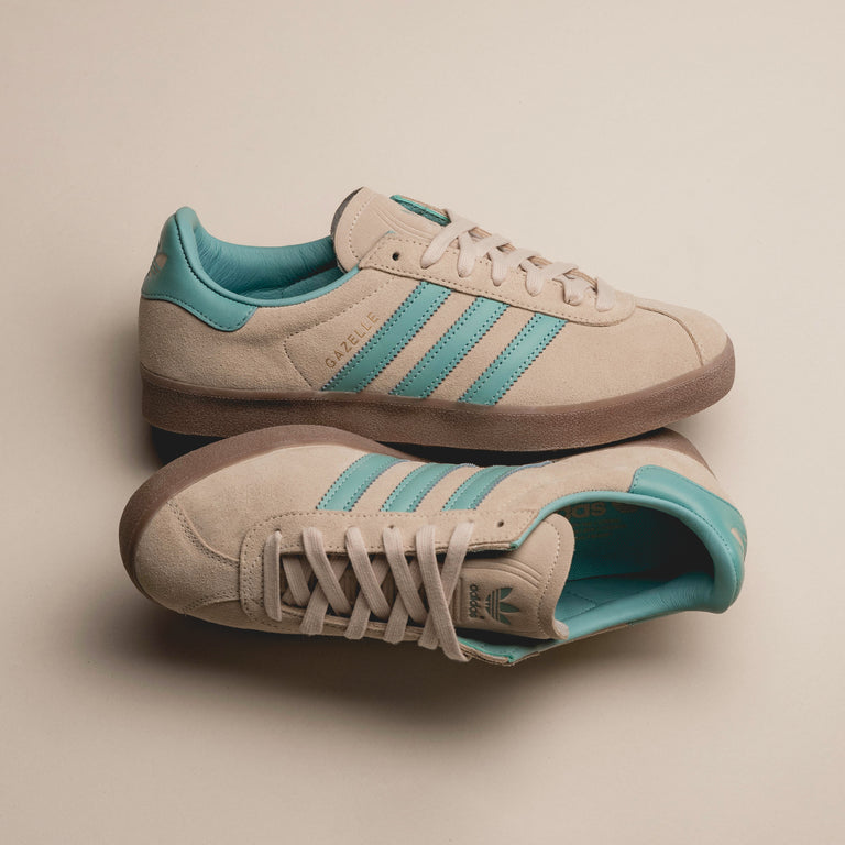 Adidas Gazelle 85 onfeet