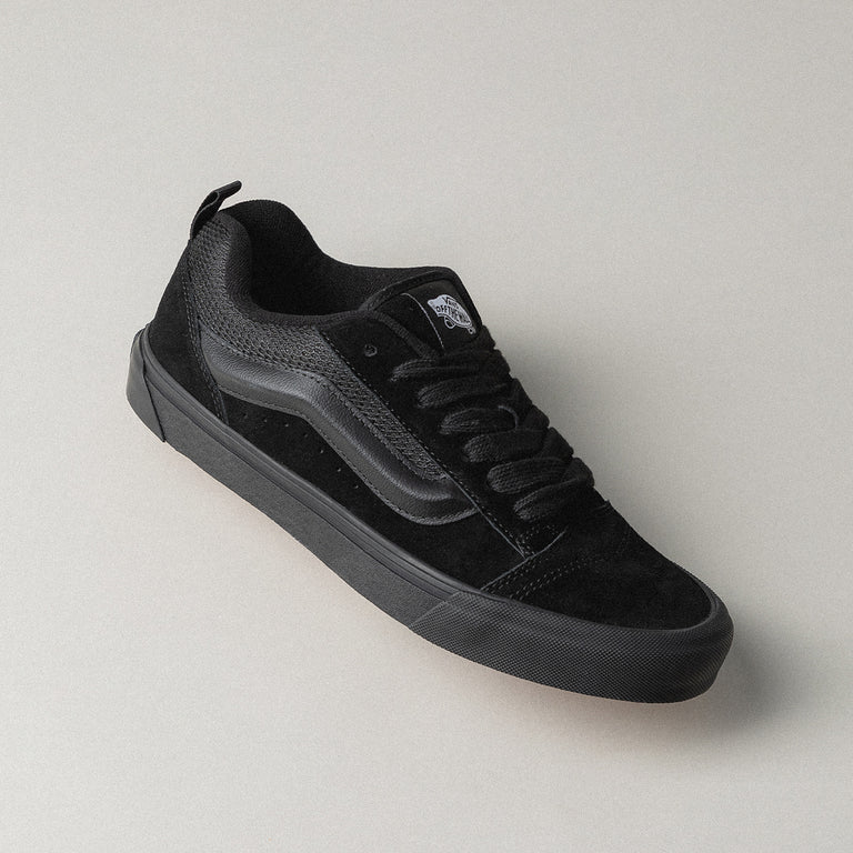 Vans Knu Skool onfeet