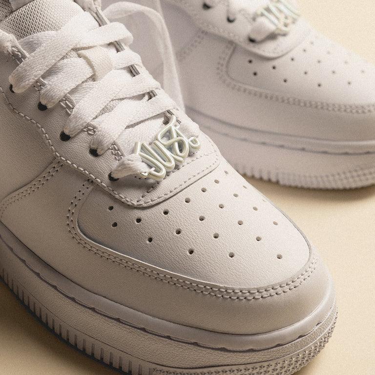 Nike Wmns Air Force 1  '07 onfeet