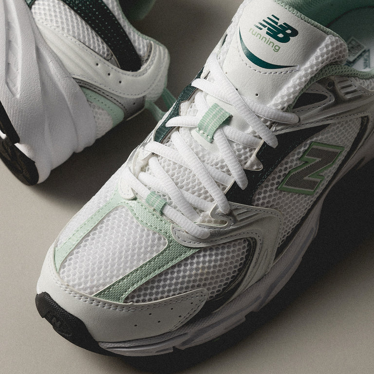 New Balance MR530RB onfeet