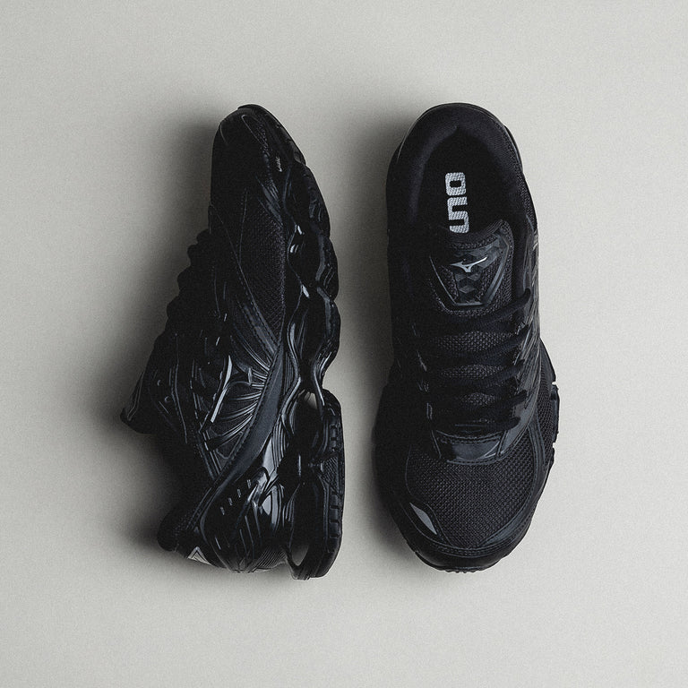 Mizuno Wave Prophecy LS onfeet