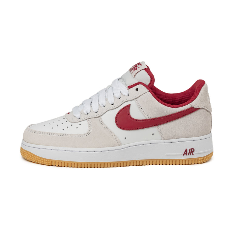 Nike Air Force 1 '07 LV8 - 40 / Summit White / Varsity Red / White
