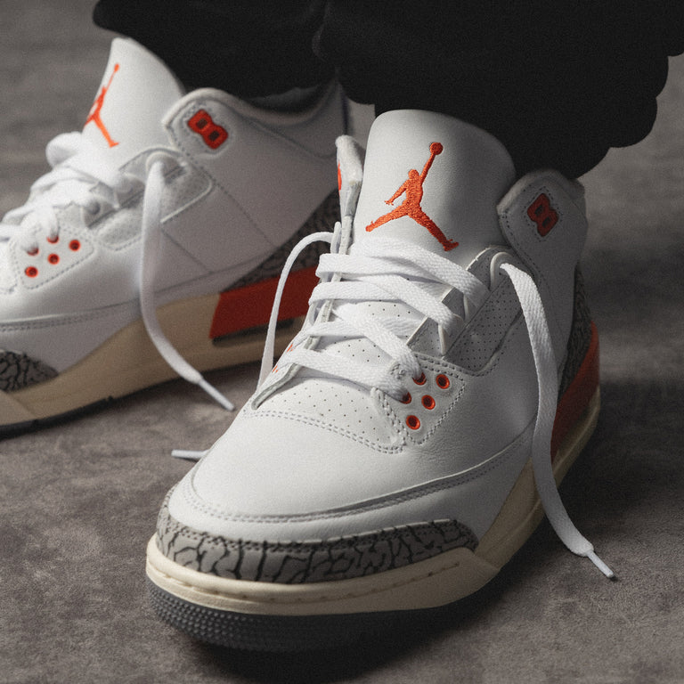 Nike Wmns Air Jordan 3 Retro *Georgia Peach* onfeet