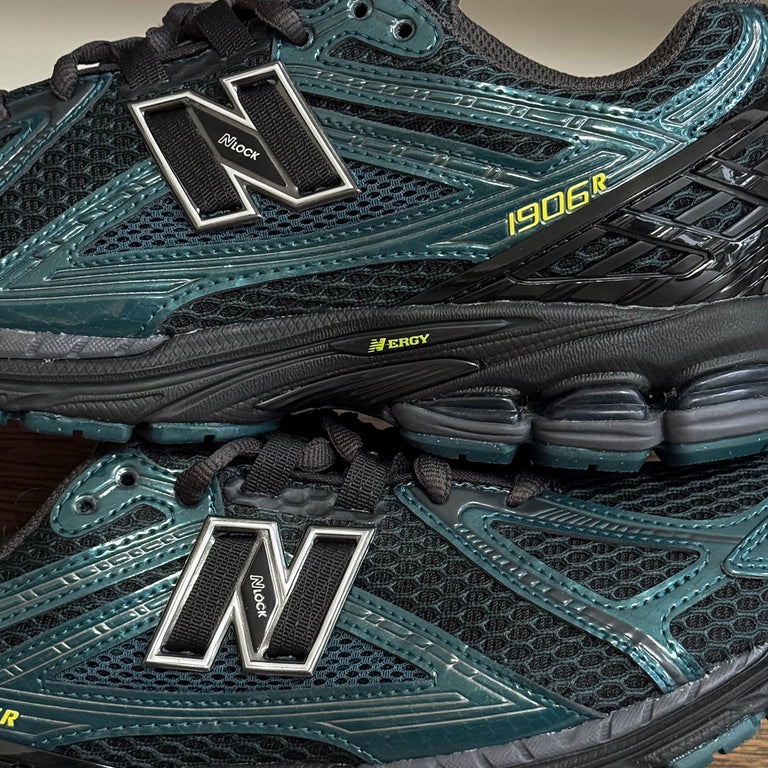 New Balance 1906R onfeet