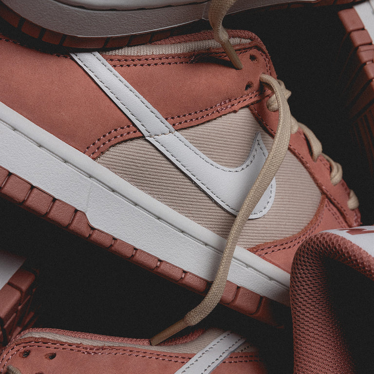 Nike Dunk Low Retro Premium *Red Stardust* onfeet