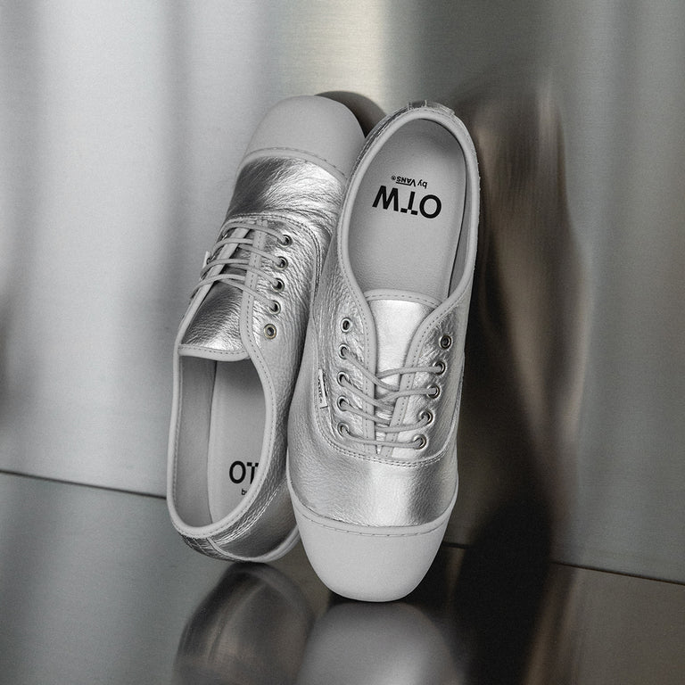 Vans OTW Authentic Prima onfeet