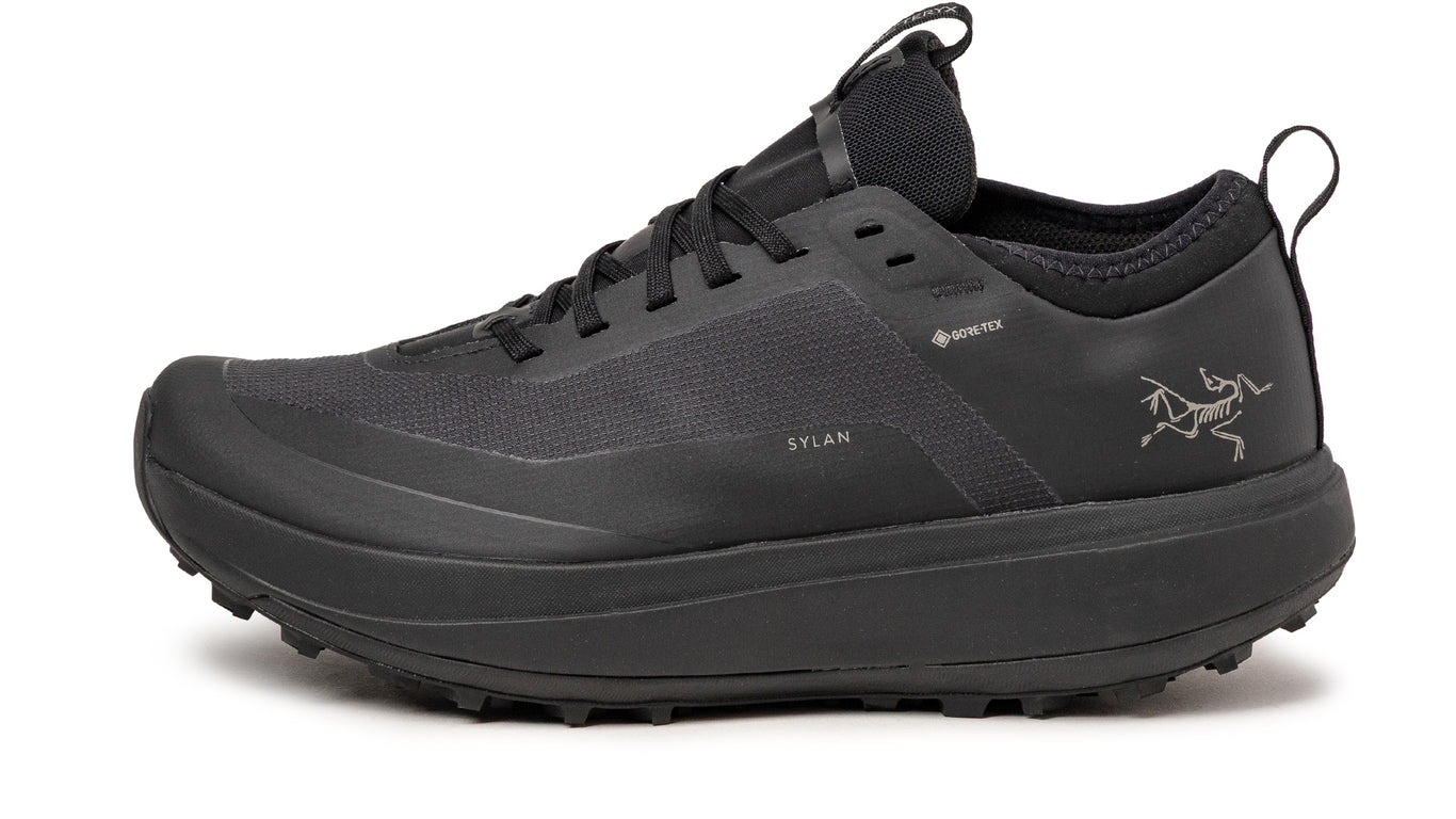 Arc'teryx sylan ブラック トレッキングシューズ Runners Pulse