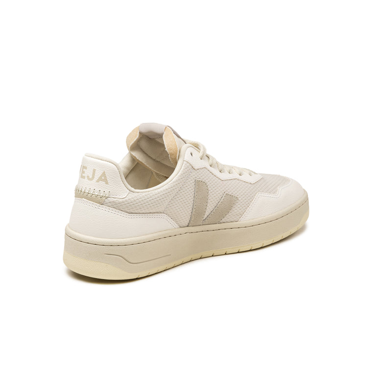 Veja x Asphaltgold V-90