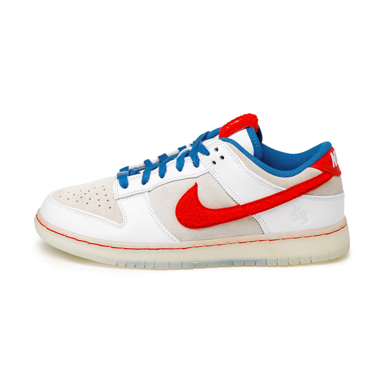 Red blue white nike store