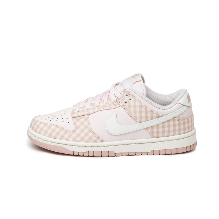 5e5657c084effd1d9b7e64a2c319bf8c23bc2299 FB9881 600 Nike Wmns Dunk Low Pearl Pink Summit White Pink Oxford os 1 768x768