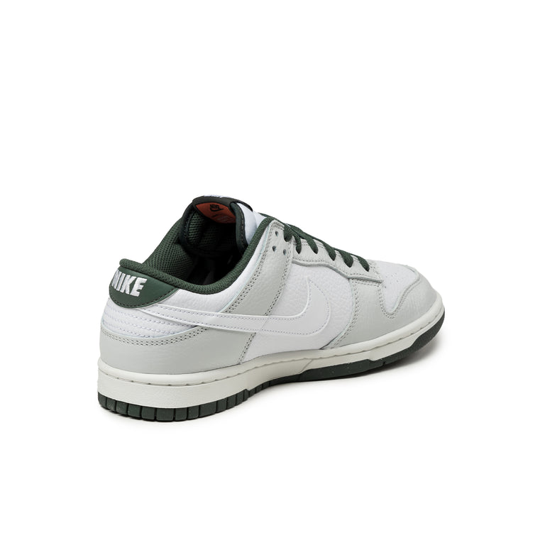 Nike Dunk Low Retro SE