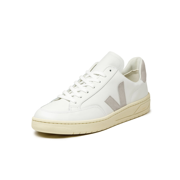 Veja V-12 Leather