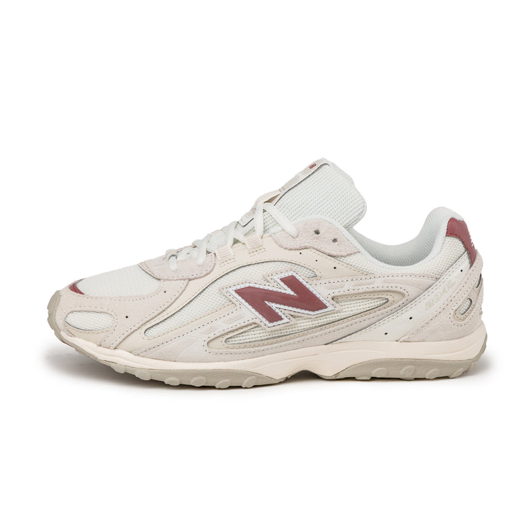 New Balance 204L - 40 / Maroon / Sea Salt
