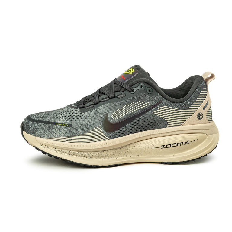 Nike Vomero 18