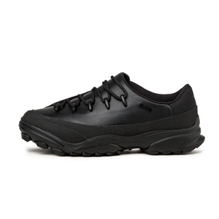 Adidas	x Arte Antwerp GSG9 Low - 44 2/3 / Core Black / Core Black / Iron Metallic
