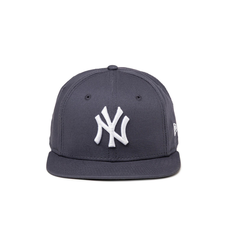 New Era MLB New York Yankees 9FIFTY League Essential Cap - S/M / Dark Charcoal / White
