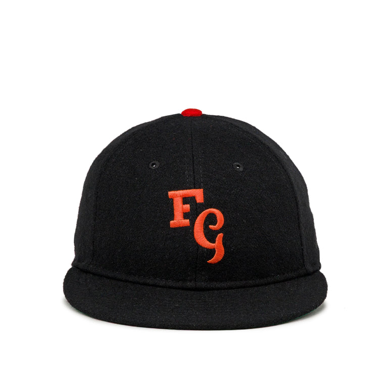 New Era x Fear of God MLB San Francisco Giants 59FIFTY Fitted Cap onfeet