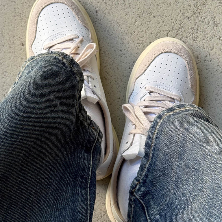 Autry Medalist W *Leather / Suede* onfeet